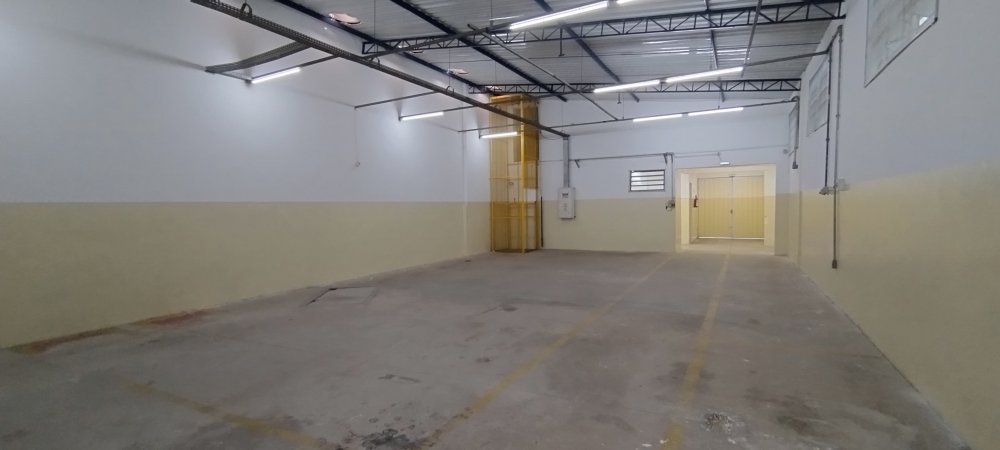 Imvel Comercial - Aluguel - Jardim Anhangera - Limeira - SP