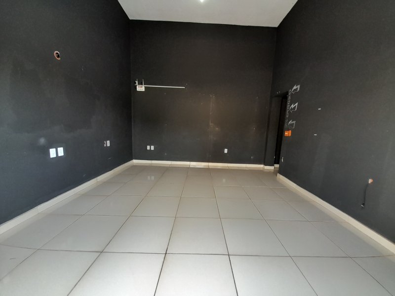 Imvel Comercial - Aluguel - Jardim Nova Europa - Limeira - SP